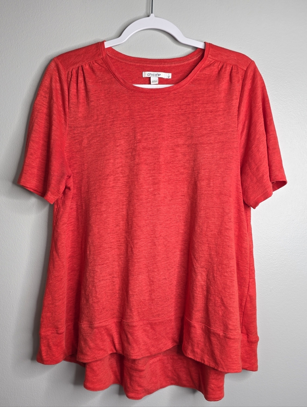 Chico's 100% Linen Tiered Back Swing Top Red Short Sleeve Size 1 M